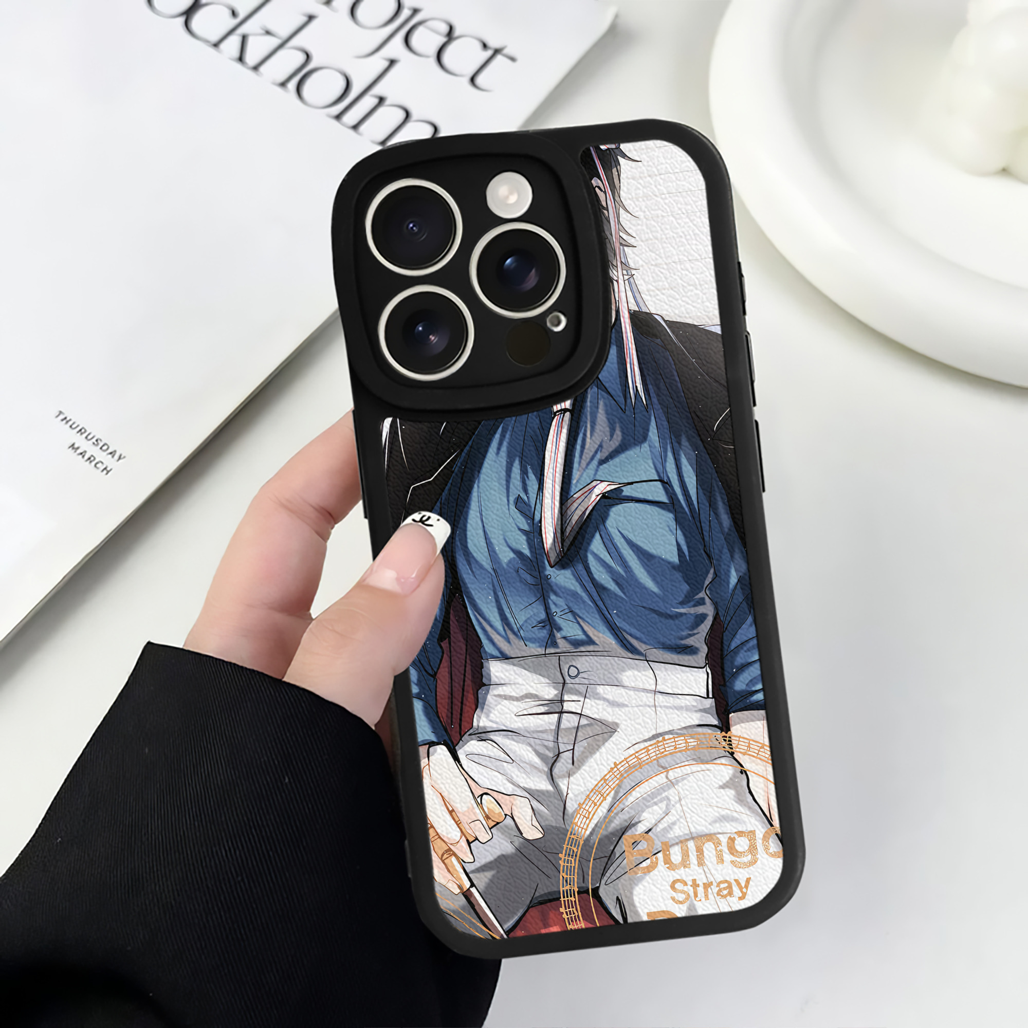 （画像用） 文豪ストレイドッグス Bungo Stray Dogs 【iPhone 16シリーズ対応】シリコンスマホケース（レザー調） 材質：シリコン